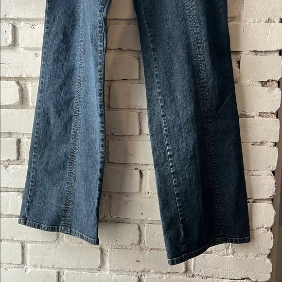 Women's Blue Jeans with Lace-Up Detail straight leg boho jeans - Picture 4 of 9